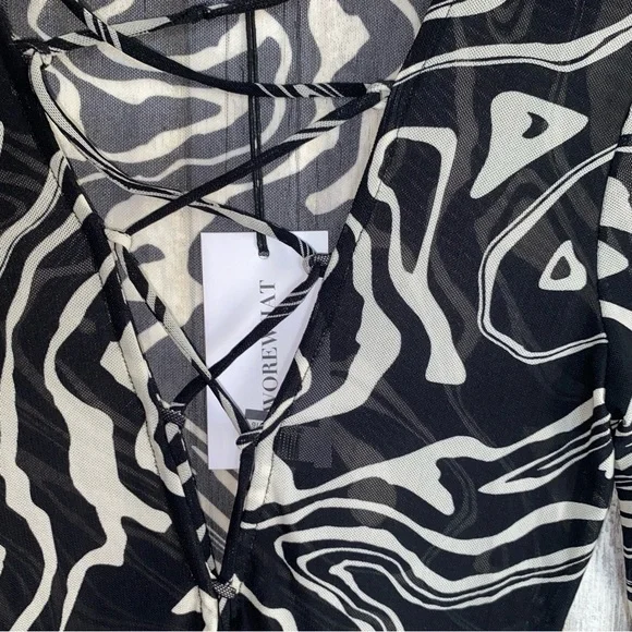 WeWoreWhat Black Marble Mesh Dress Ruched Bodycon Sheer Long Sleeve XS NWT - Picture 8 of 8